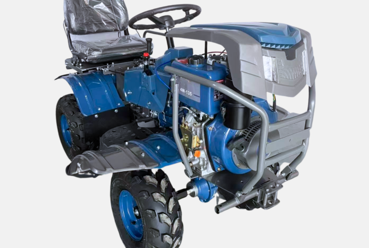 How to Choose a Compact Mini Tractor for Agricultural Distribution